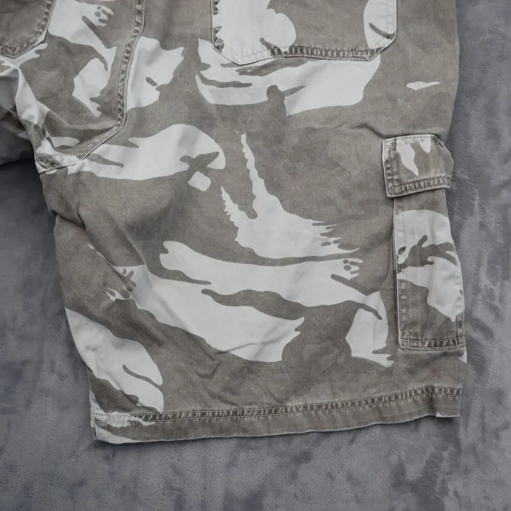 Wrangler Shorts Mens 42 Multicolor Camouflage Belt Loops Button Zip Cargo Shorts